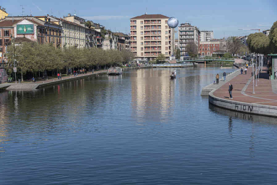 Italia - Milán 169 - barrio de Navigli.jpg